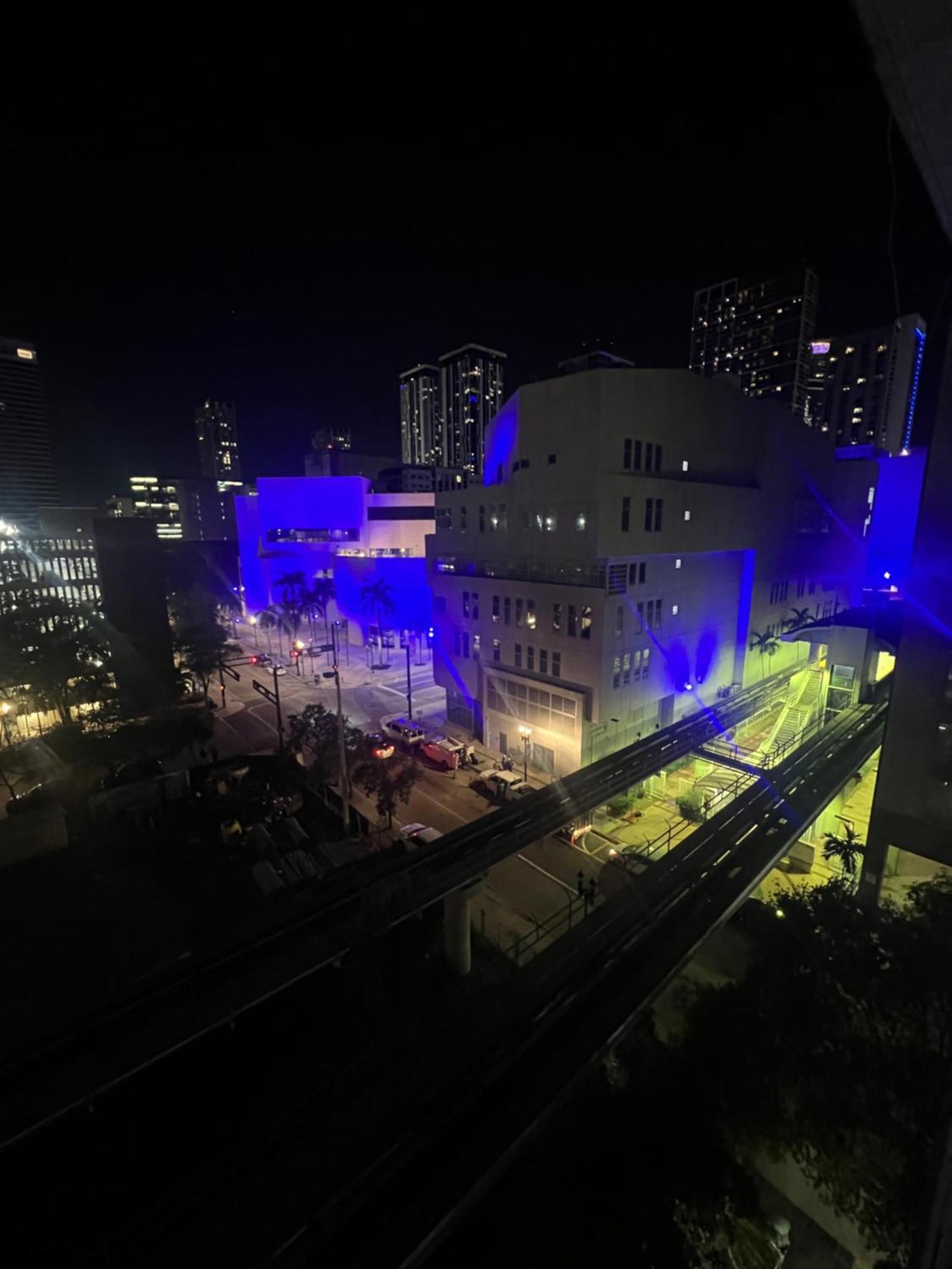 Apartment Downtown Prime Cozy Loft, Steps To Bayside Miami