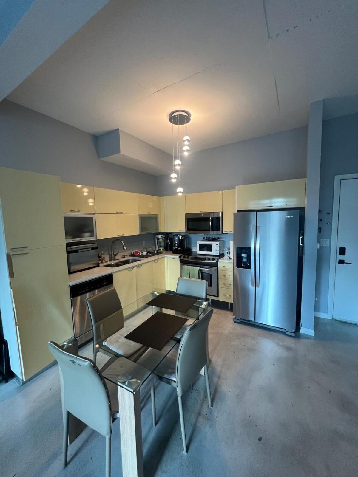 Apartment Downtown Prime Cozy Loft, Steps To Bayside *