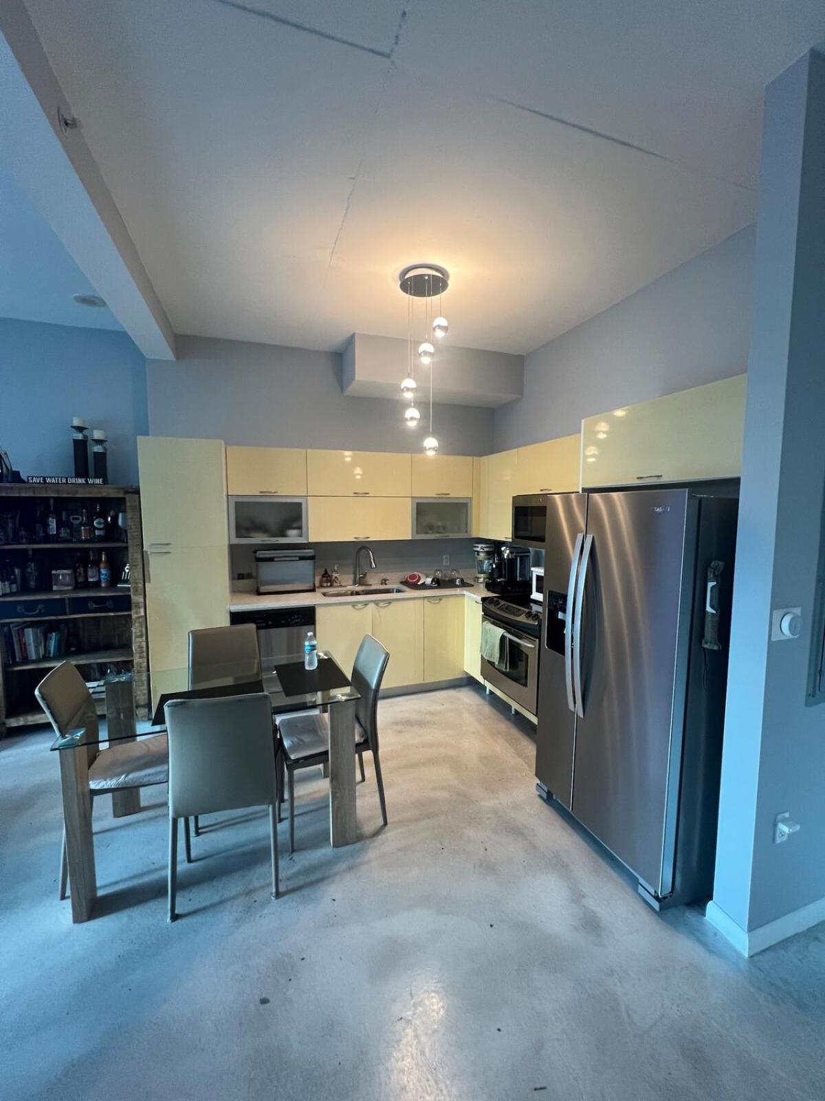 Downtown Prime Cozy Loft, Steps To Bayside Apartment