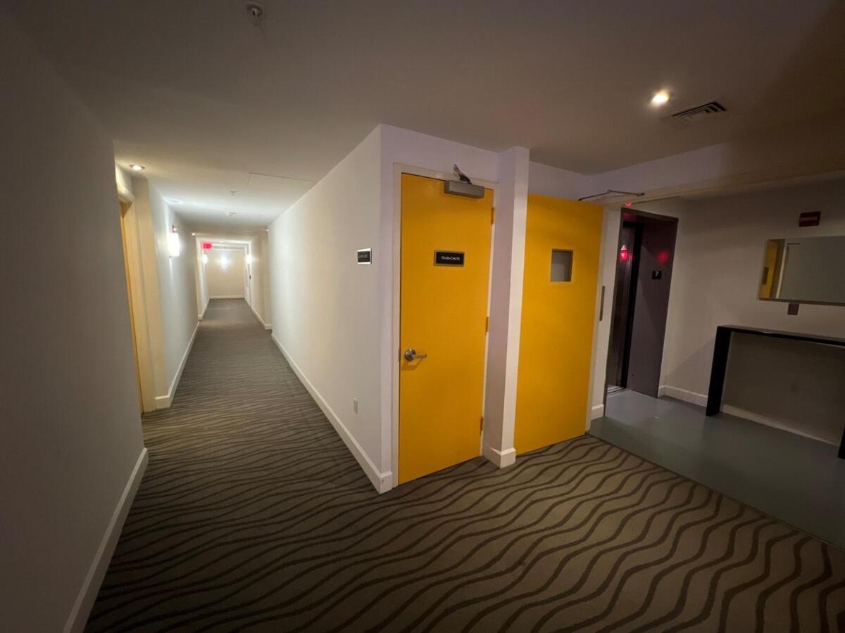 Apartment Downtown Prime Cozy Loft, Steps To Bayside Miami