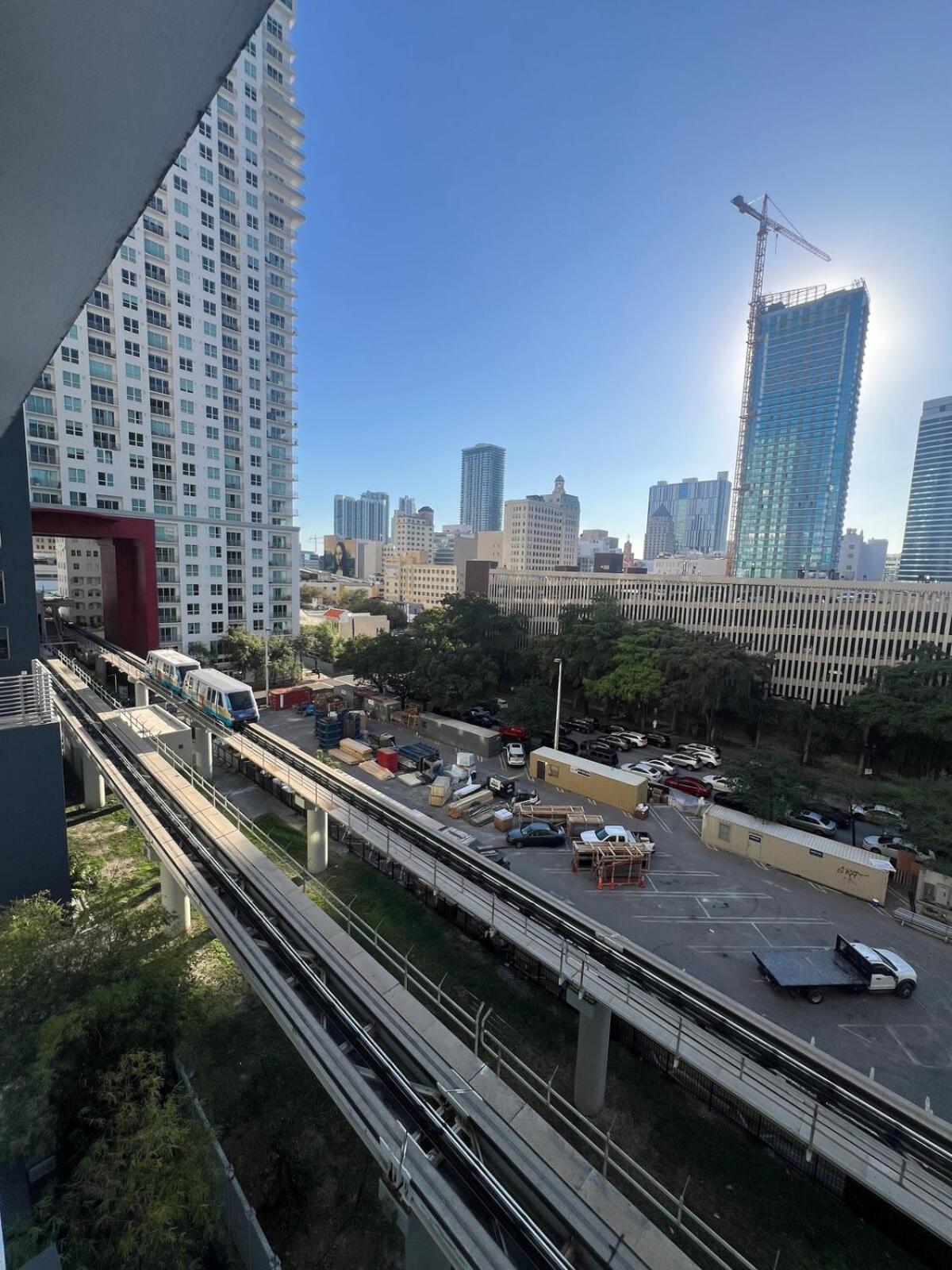 Downtown Prime Cozy Loft, Steps To Bayside Miami