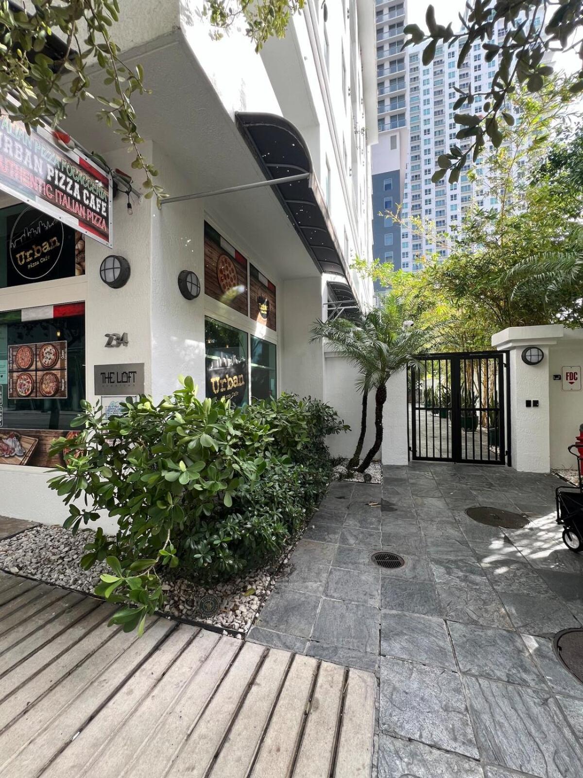 Downtown Prime Cozy Loft, Steps To Bayside Apartment